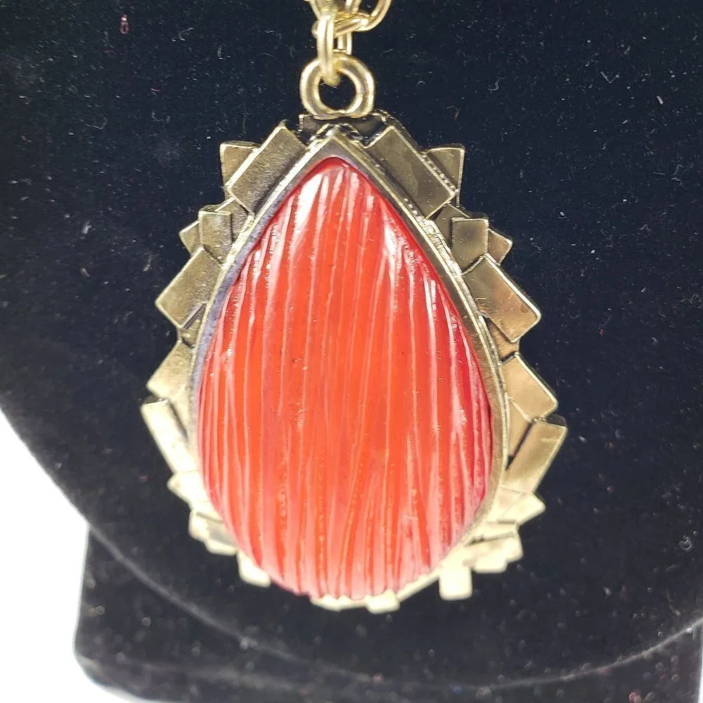 Red Teardrop Necklace & Earrings Set – Gold Statement Pendant Jewelry for Women